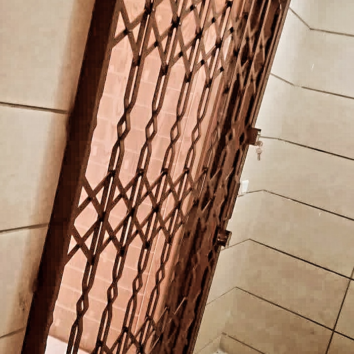 درب آکاردیونی.جوشکاری