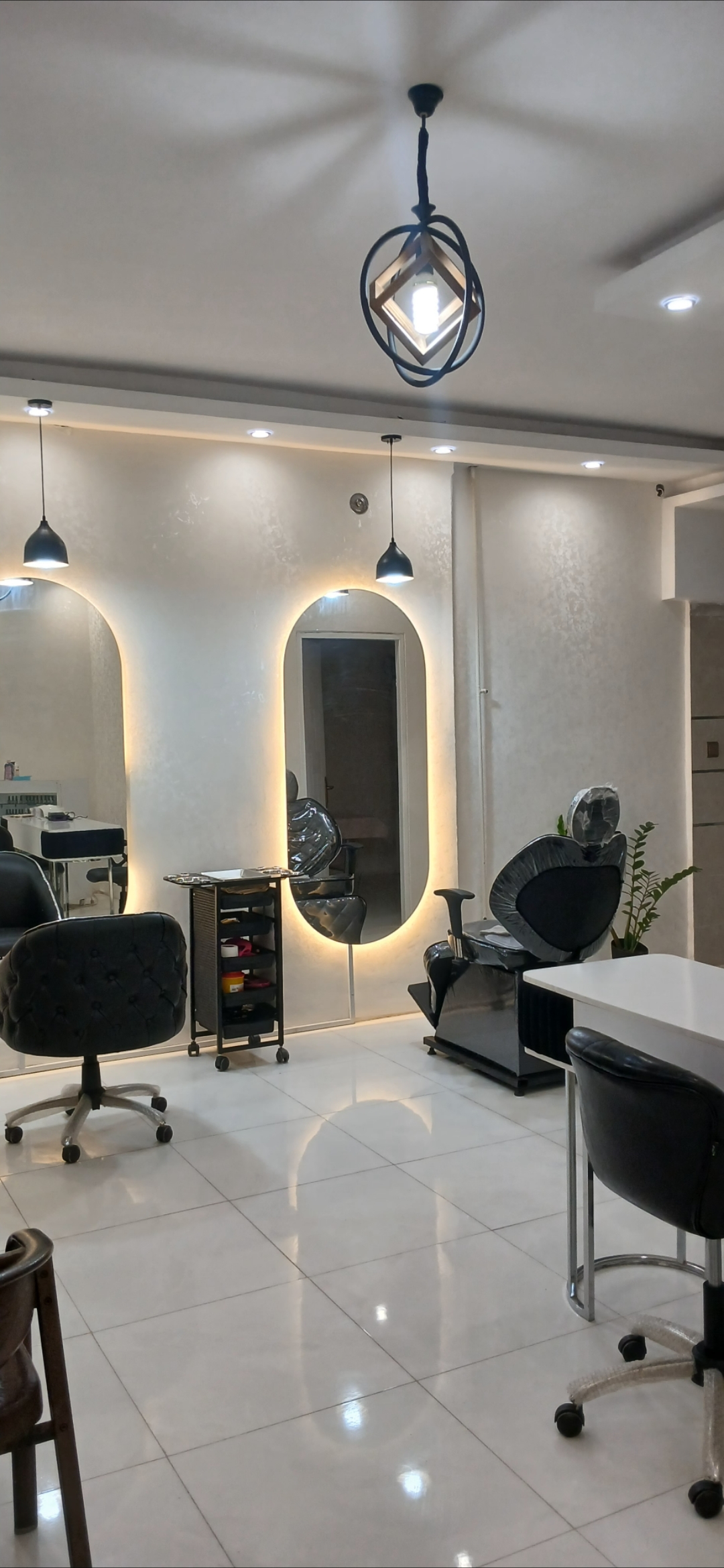 خدمات آرایشی و زیبایی