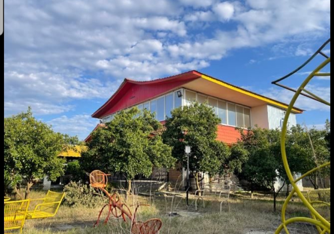 فروش فوری باغ ویلا شیک فول امکانات با انواع درختان مرکبات و متنوع