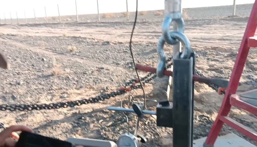 انجام پایه کوبی نیروگاه خورشیدی و انجام آزمایش پول آوت نیروگاه خورشیدی