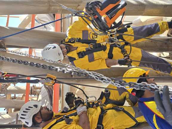 کار در ارتفاع بدون داربست